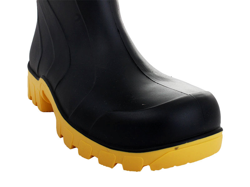 Buy Bata Safemate NonSlip Steel Toe Gumboots online at MarineDeals.co.nz